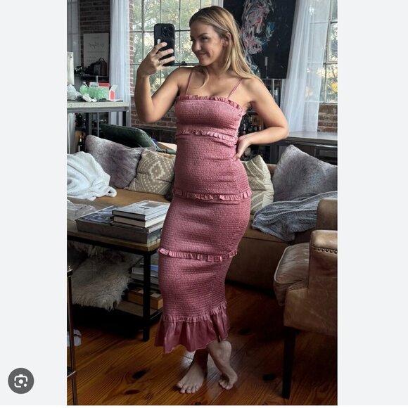 Mable Satin Smocked Fitted Ruffled Midi Dress Mauve Size Small - Picture 4 of 13